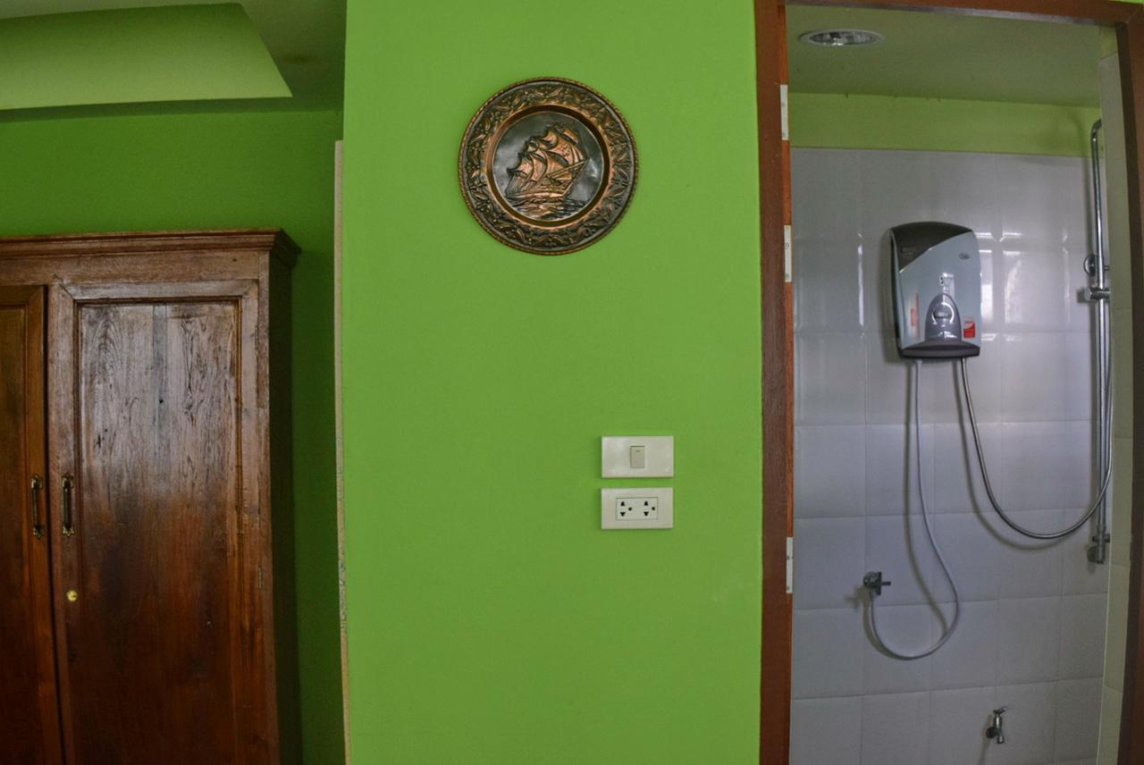 Room To Let Chiang Mai Exterior photo