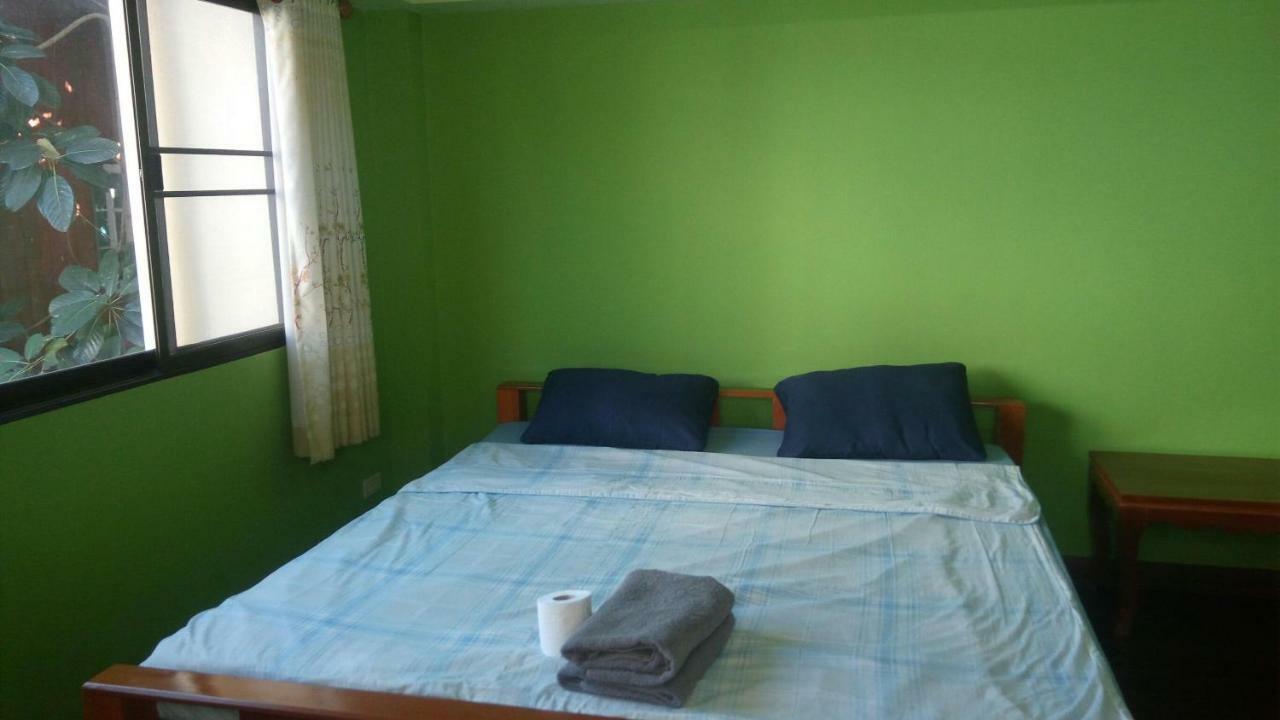 Room To Let Chiang Mai Exterior photo